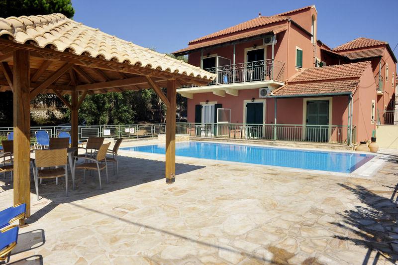 Marika Apartments Kassiopi Zewnętrze zdjęcie